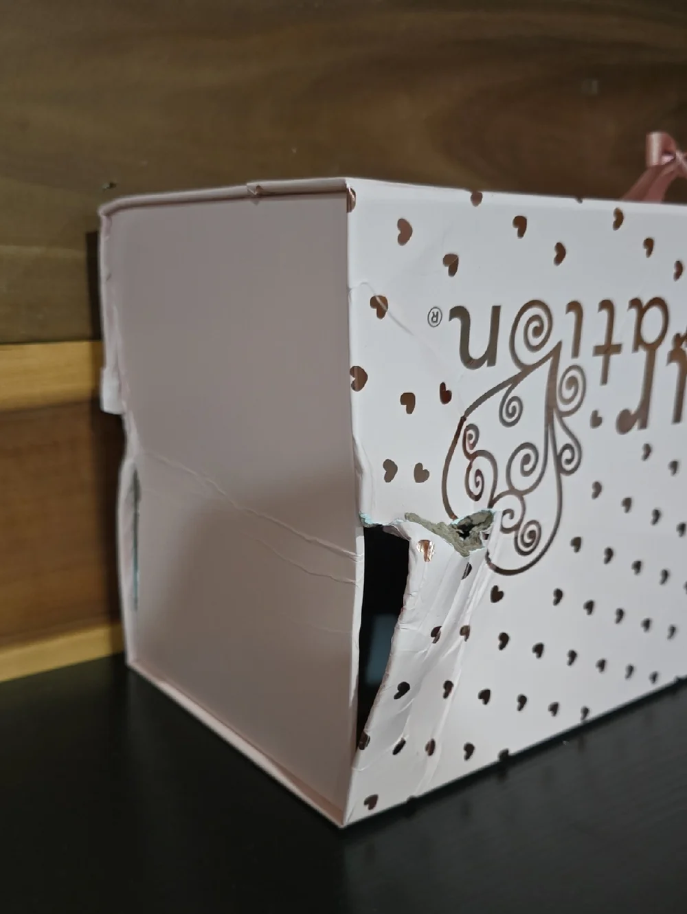 Our Generation Fashion Starter Kit in Gift Box Amora with Mix & Match Outfits